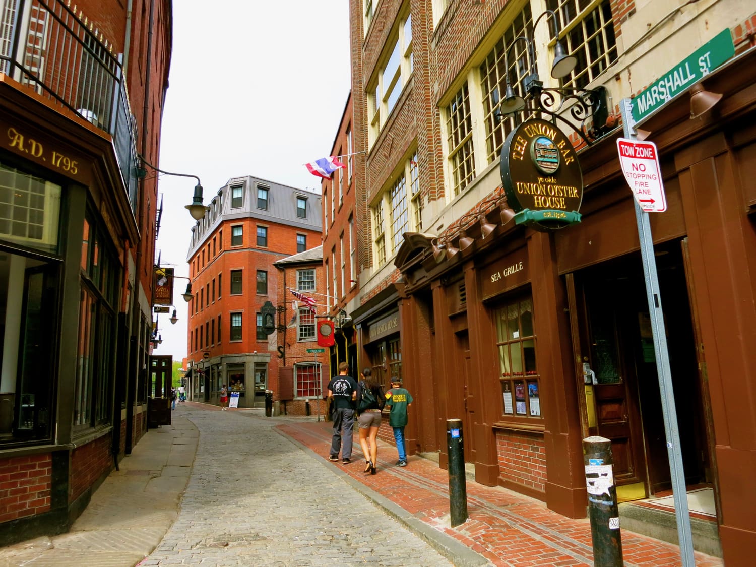 Old Union Oyster House on Boston cobblestone street.