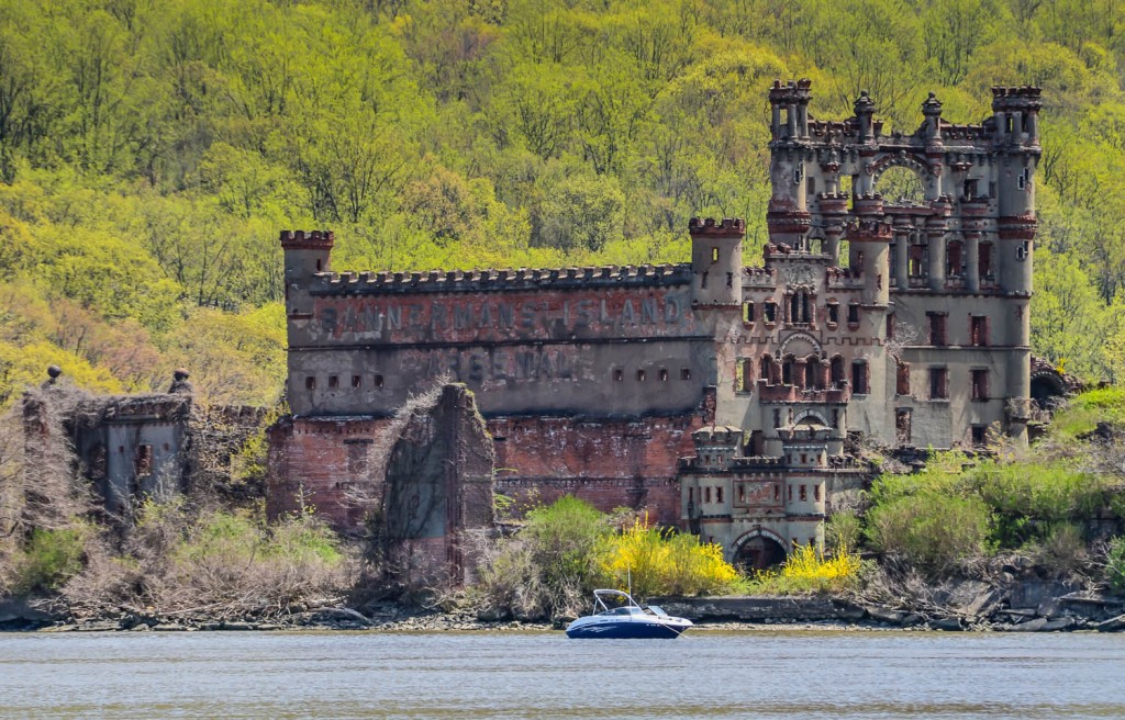 Bannerman Castle ruins on the shore of the Hudson River