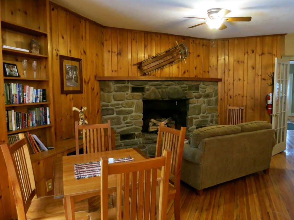 Main Room, Mountaintop Lodge at Lake Naomi, Poconos PA