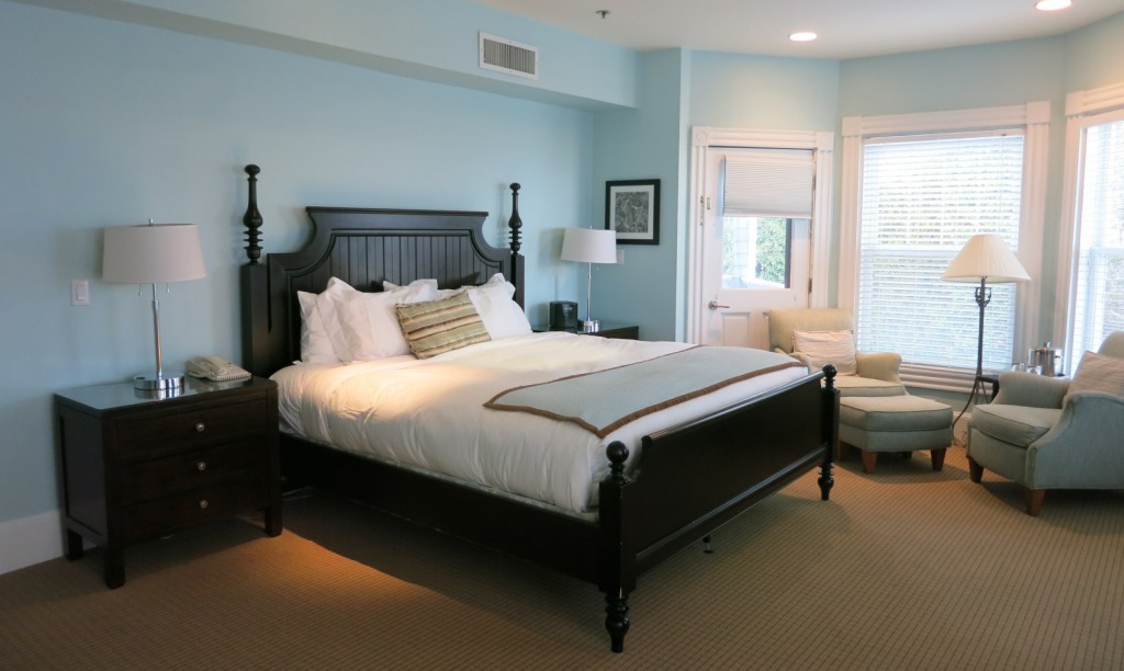 Waterfront suite, Harbor View Hotel, Edgartown: Marthas Vineyard MA