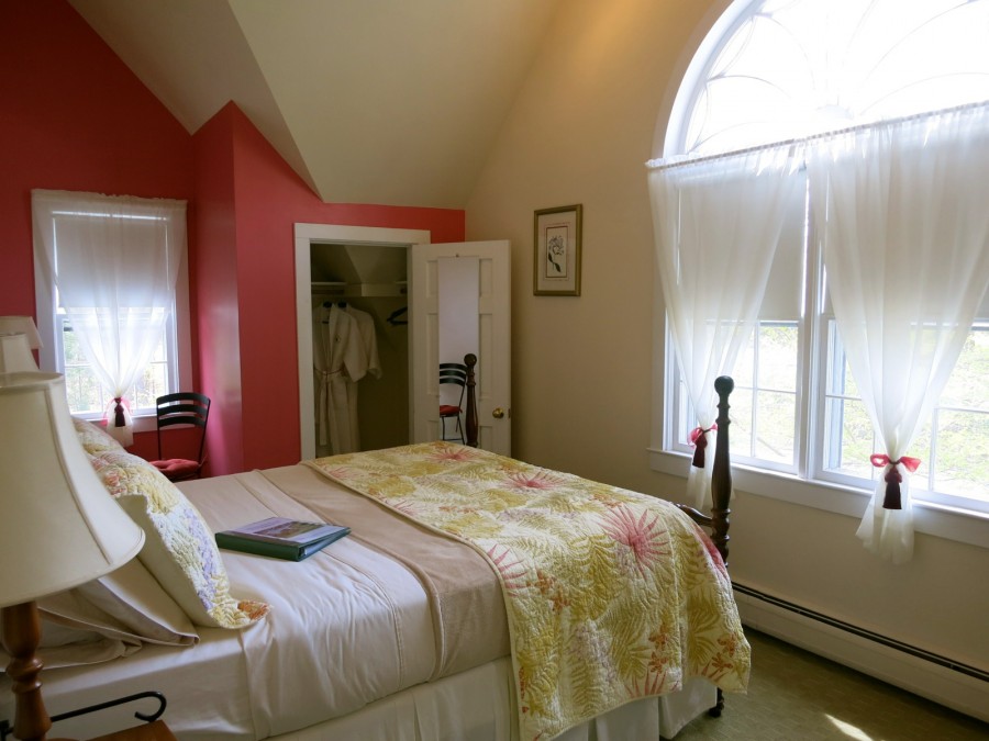 Woods Hole MA Beach & Science Weekend Getaway