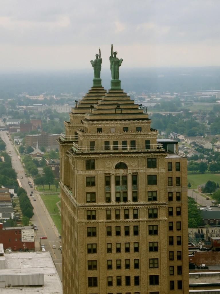 Two 30 ft. Statue of Liberty Replicas Face East and West Atop the Liberty Building, Buffalo NY