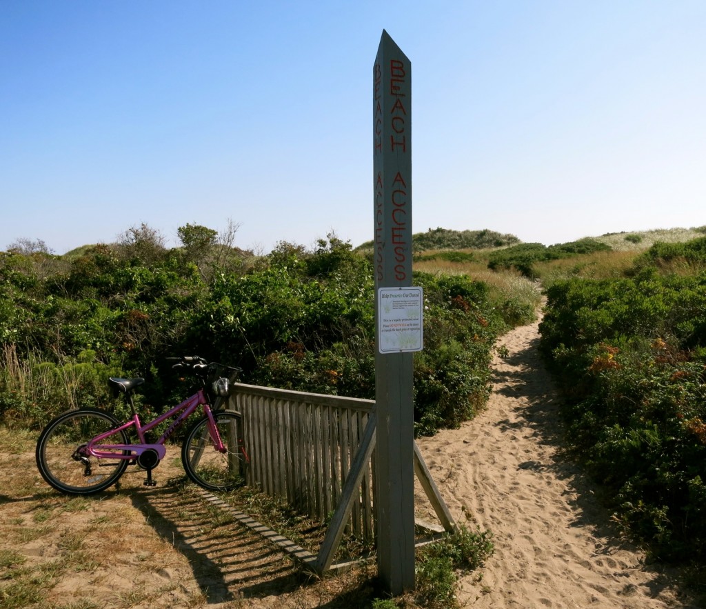 Crescent Beach access Block Island RI