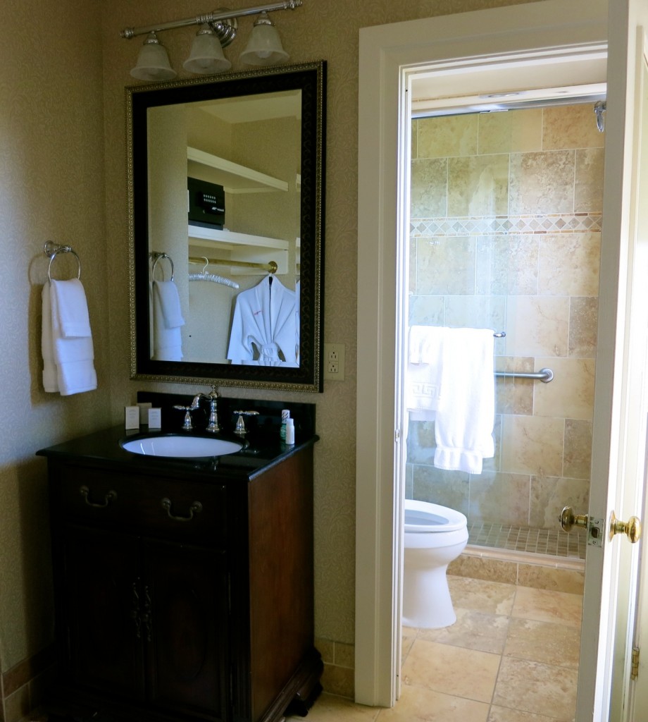 Bathroom - Martha Hotel - Abingdon VA