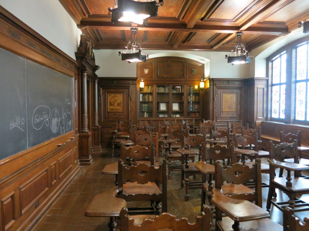 Classroom Cathedral of Learning U Pitt