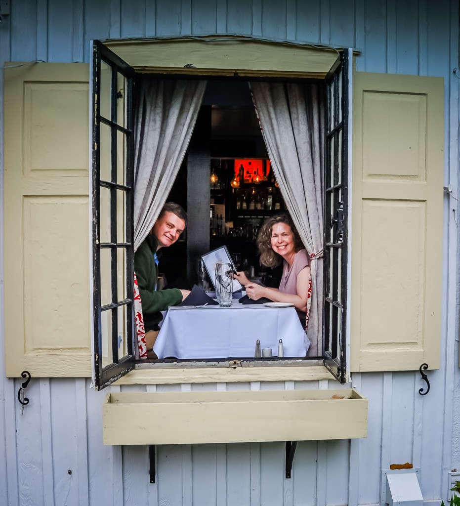 Mont Tremblant - Restaurant Window