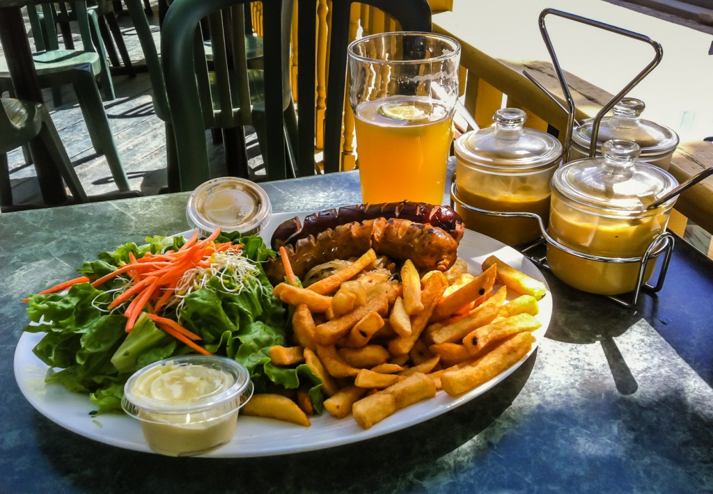 French fries and mayonnaise - Microbrasserie La Diable,