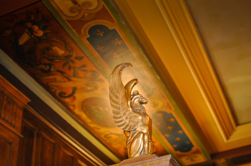 Château Frontenac painted ceiling