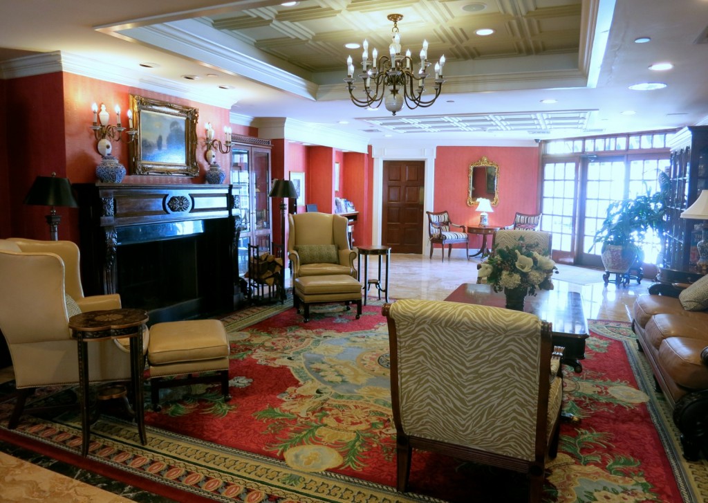 Saybrook Point Inn, Lobby