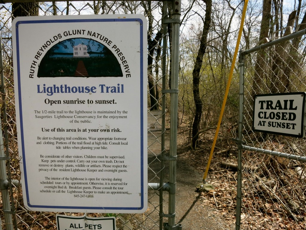 Saugerties Lighthouse Trail Sign