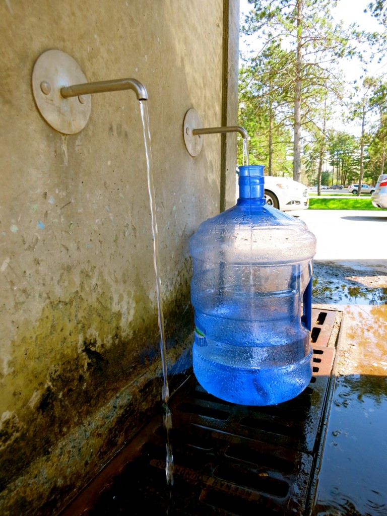 Filling up water bottles for free in Saratoga Spring State Park NY