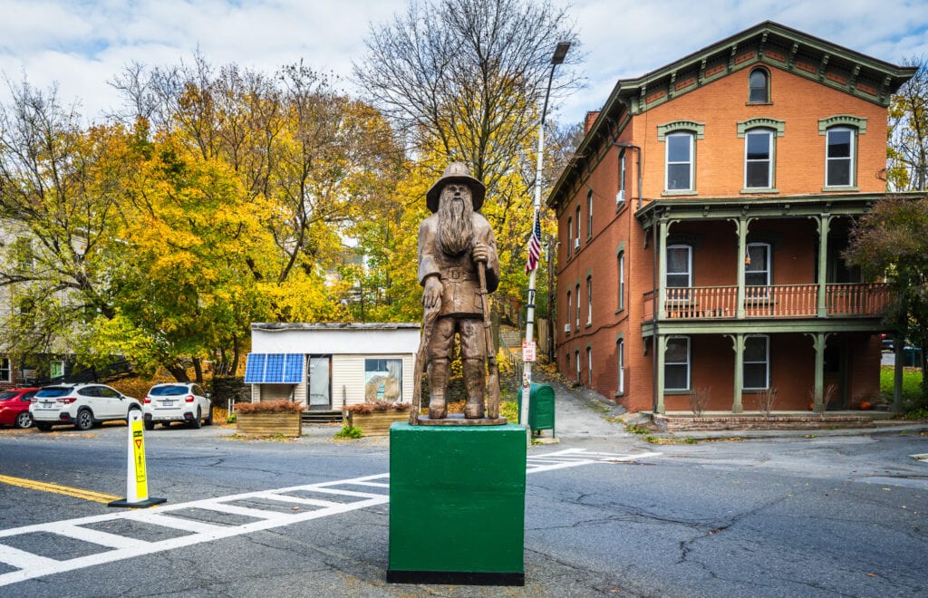 Mountain Man statue in Catskill NY