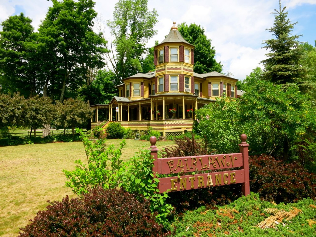 Fairlawn Inn Entrance, Hunter NY