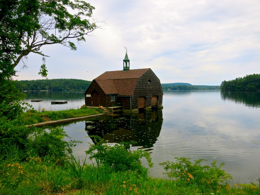 Twin Lake CT Boathouse