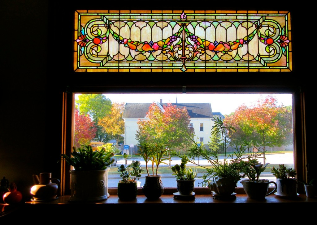 The Munroe Inn, stained glass, Auburn ME