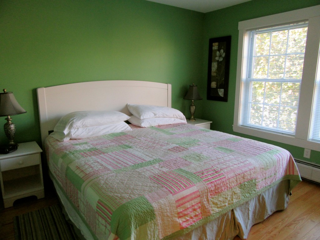 Room at Pleasant St. Inn, Waterville ME