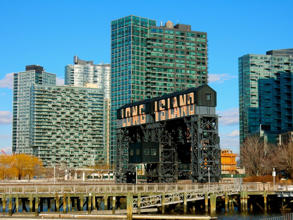 Long Island sign in Long Island City NY