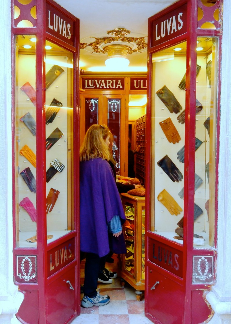 Luvaria Ulisses Glove Shop, Lisbon