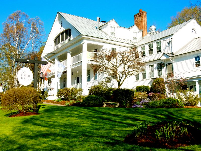 Exterior, Rabbit Hill Inn, Lower Waterford VT