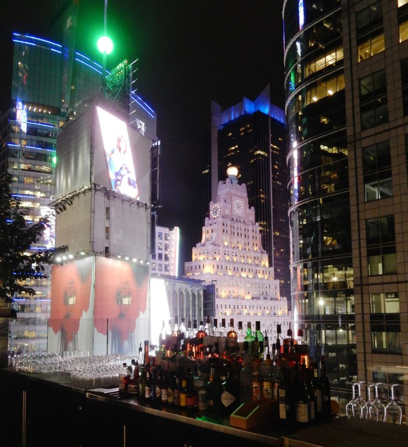 st-cloud-rooftop-bar-knickerbocker-hotel-nyc