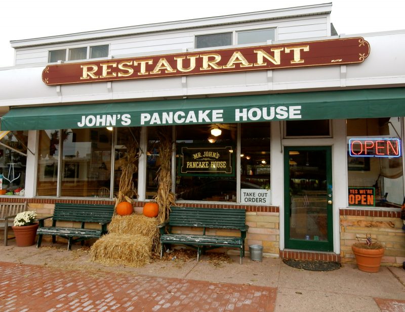 johns-pancake-house-montauk-ny