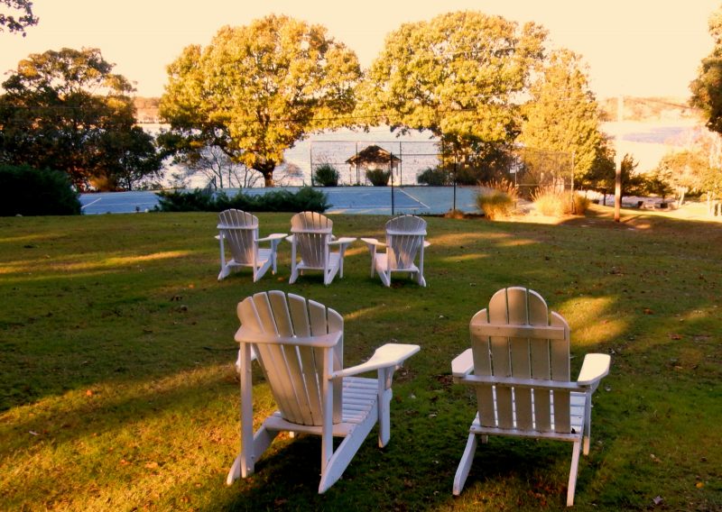 tennis-courts-rams-head-inn-shelter-island-ny