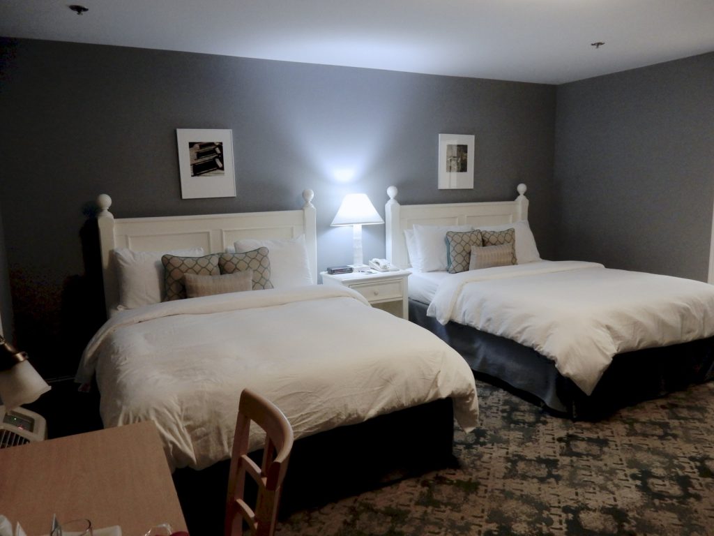 Guest Room Southampton Inn 