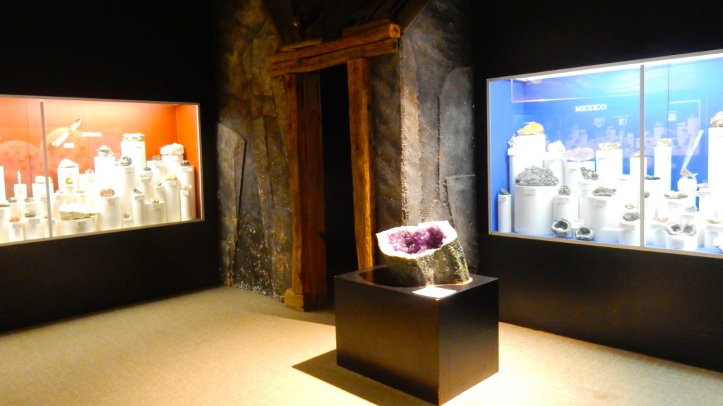 Rocks and Mineral exhibit at Morris Museum