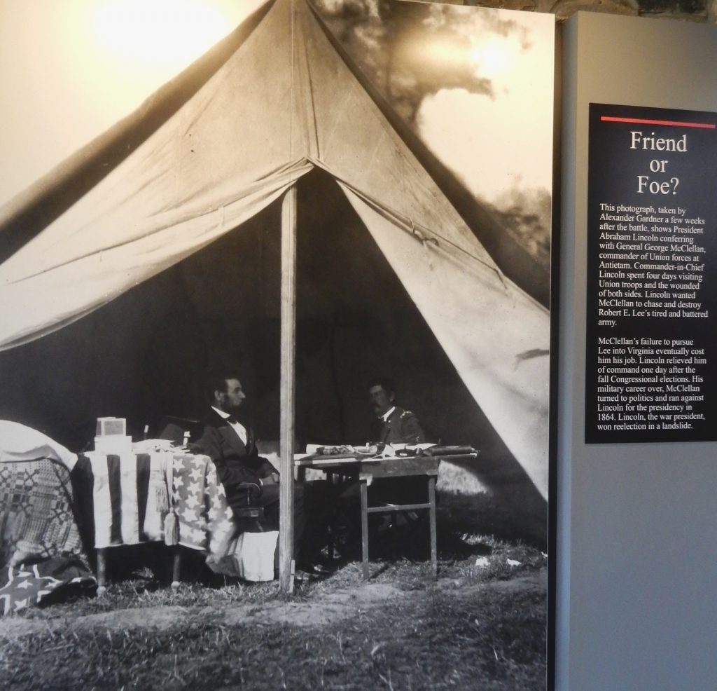 Photo of Lincoln and McClellan - Antietam Visitors Center