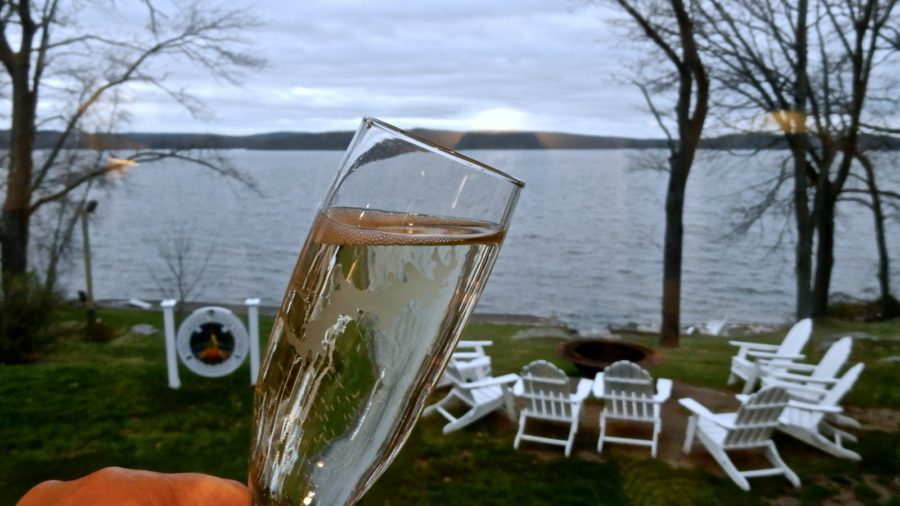 Drinks on the House 15 Great Hotels, Inns, and B&B’s That Serve Free