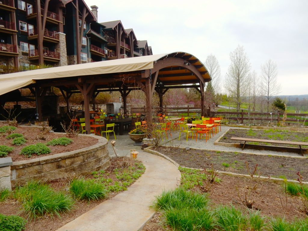 Chefs Table, Grand Cascades Lodge, Hamburg NJ