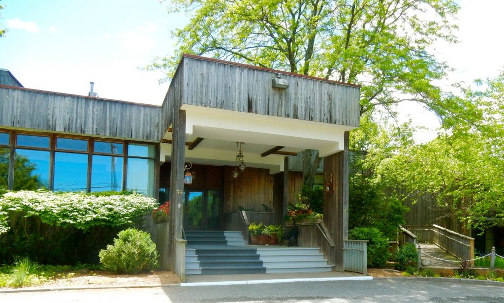 Entrance, Interlaken Inn, Lakeville CT