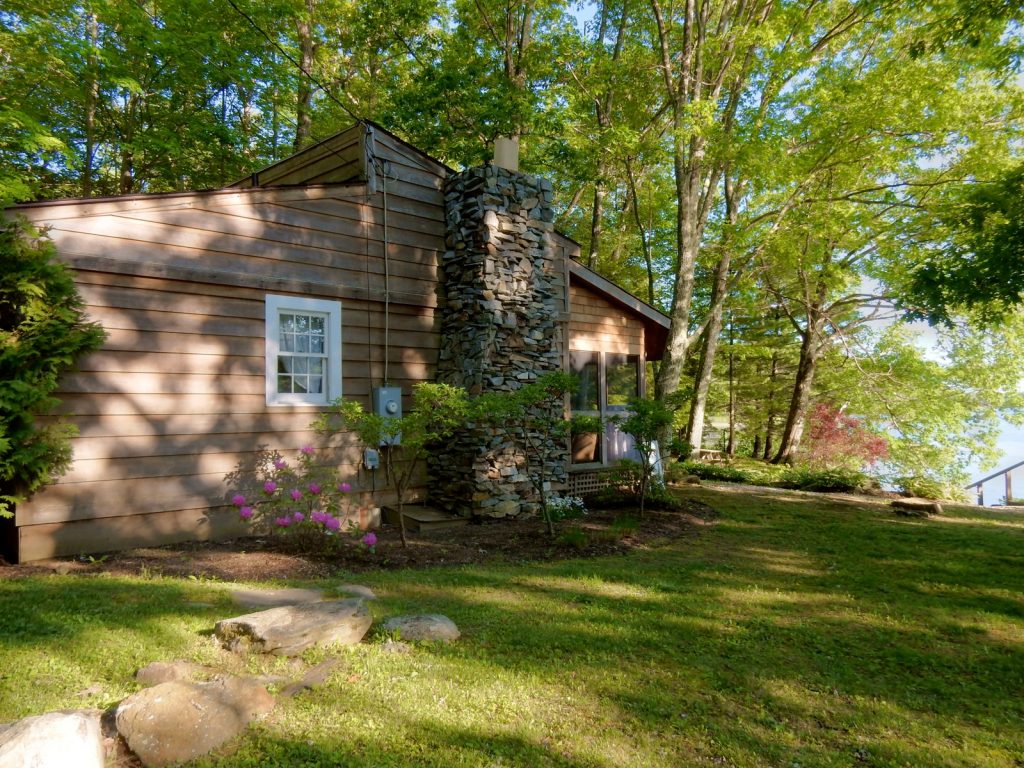 Lakeside Cottage, Interlaken Inn, Lakeville CT