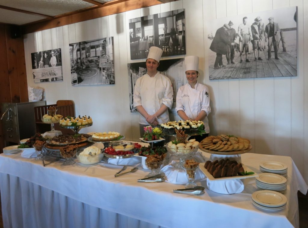 Migis Lodge Dessert Table