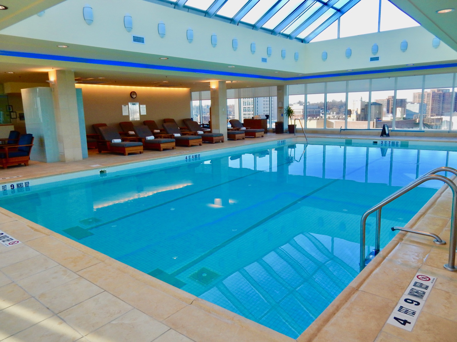 Ritz Carlton Westchester NY Low On Glitz, For Sophisticates