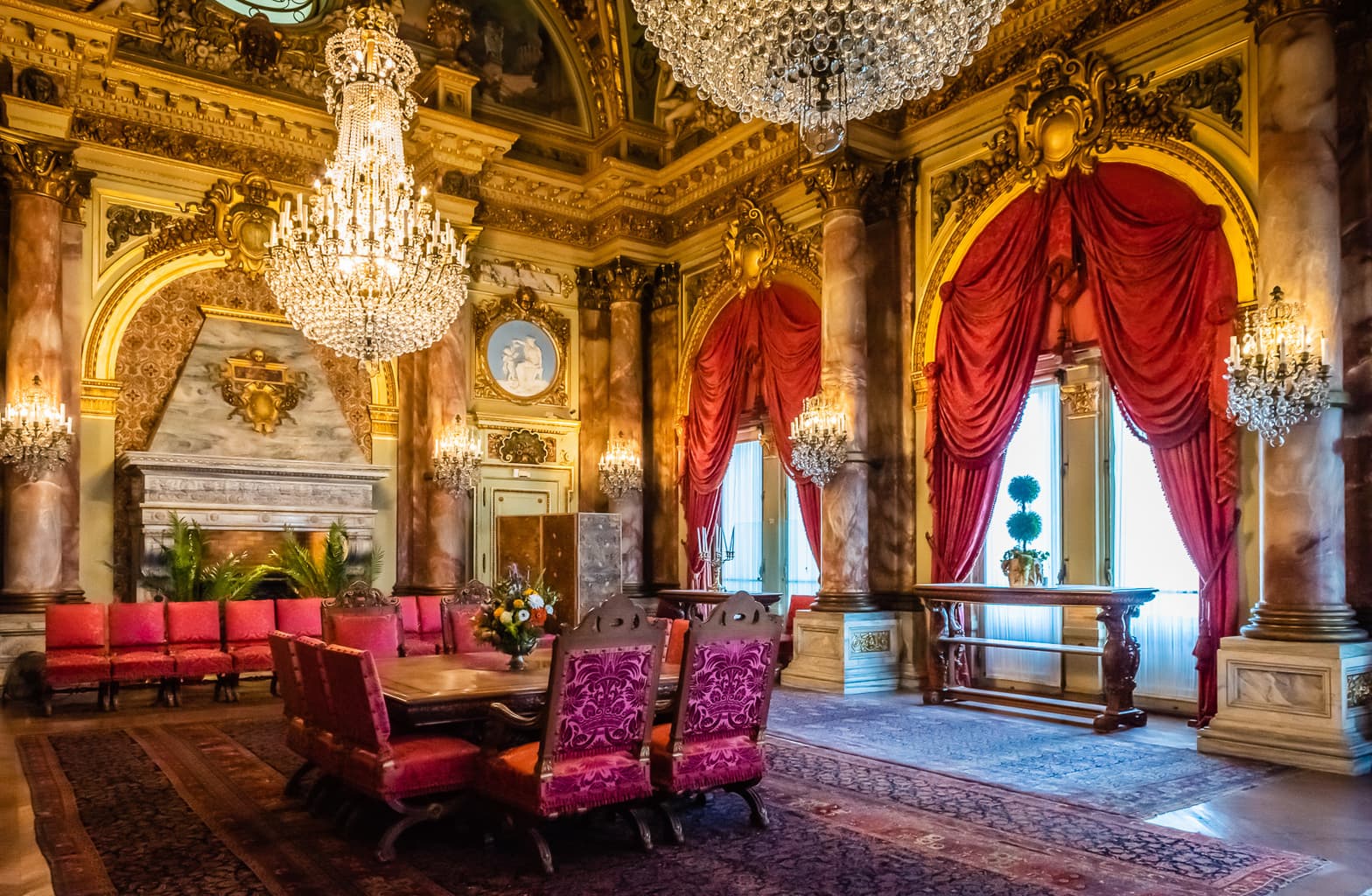 the breakers newport dining room