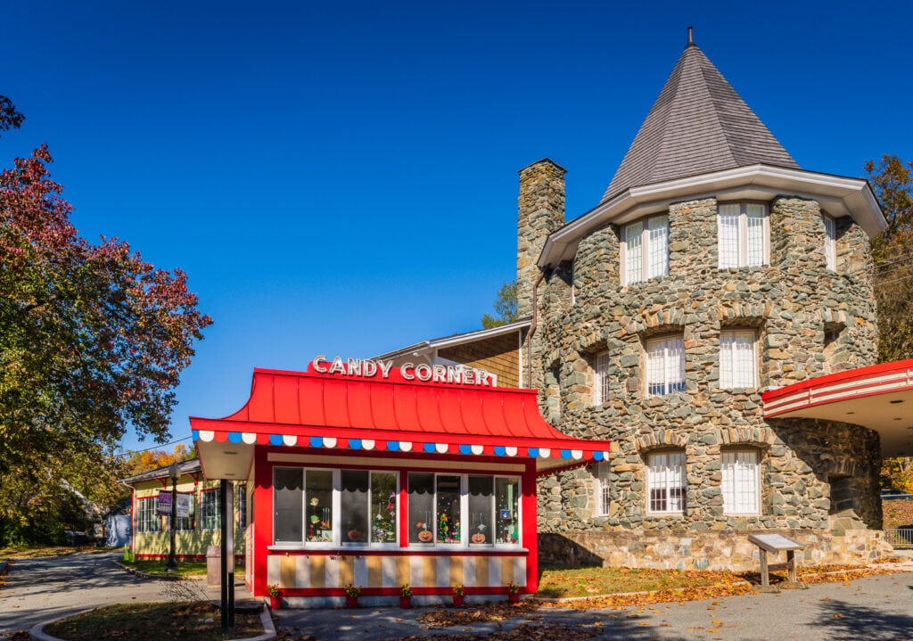 Candy Corner and the Glen Echo Art Galleries in Montgomery County MD