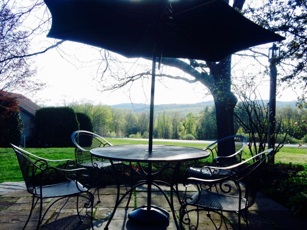 Patio Chesterfield Inn W Chesterfield, Southwest New Hampshire