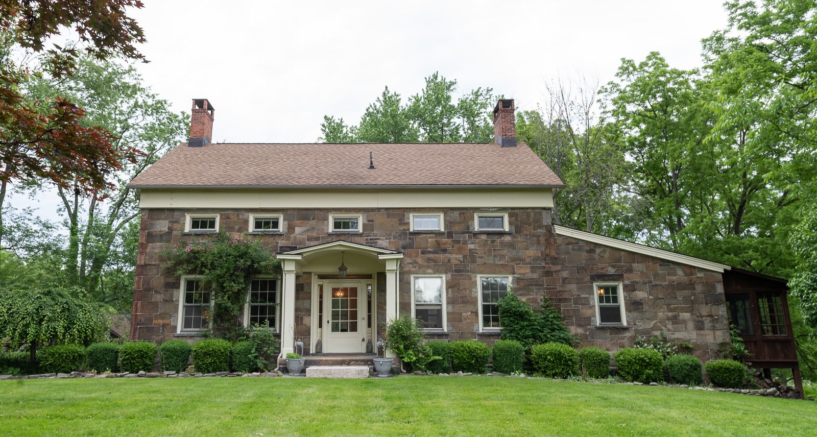 Hudson Valley Rose Romantic Bed and Breakfast Near New York City