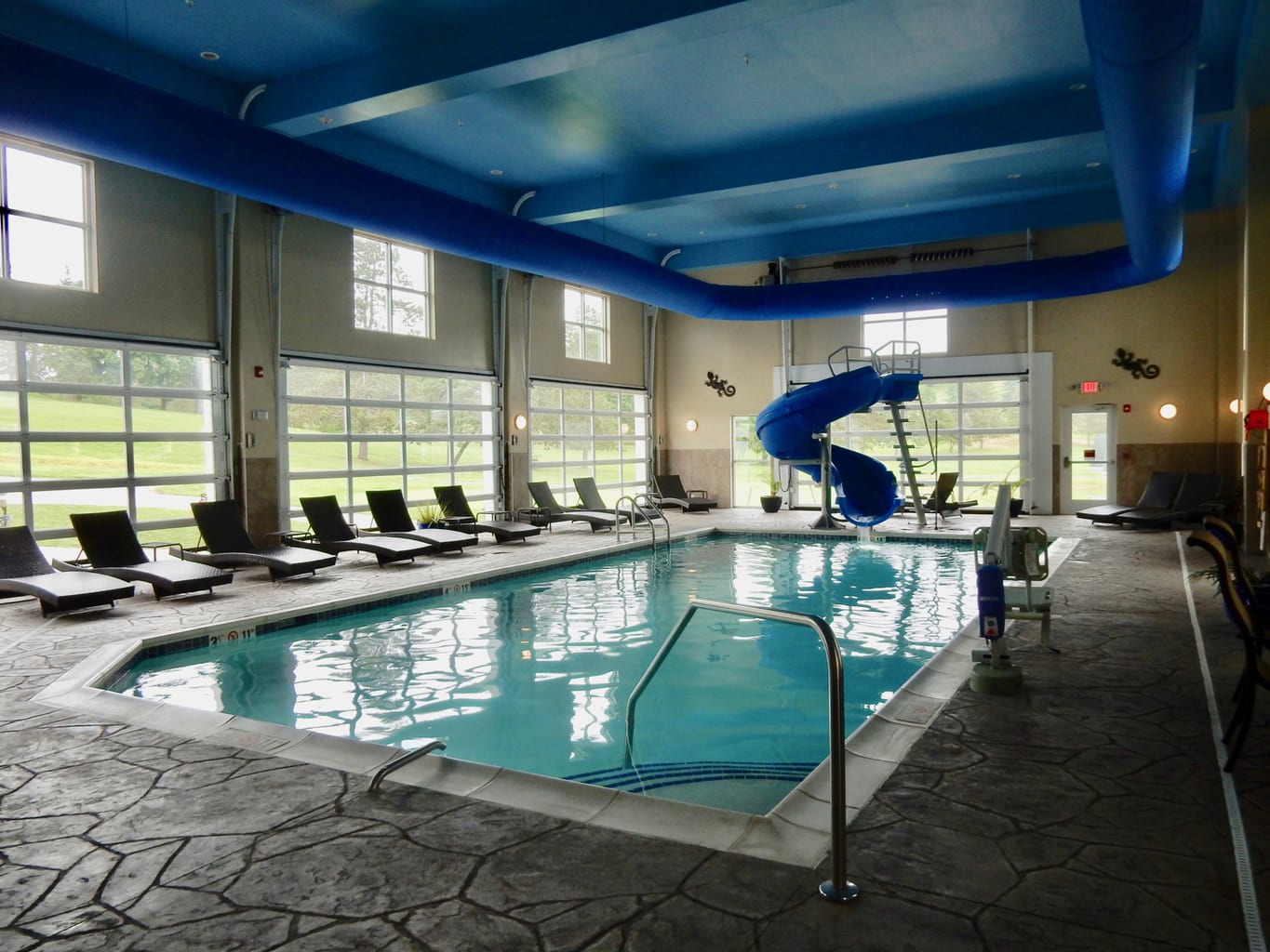 Pool at Comfort Suites Dubois PA