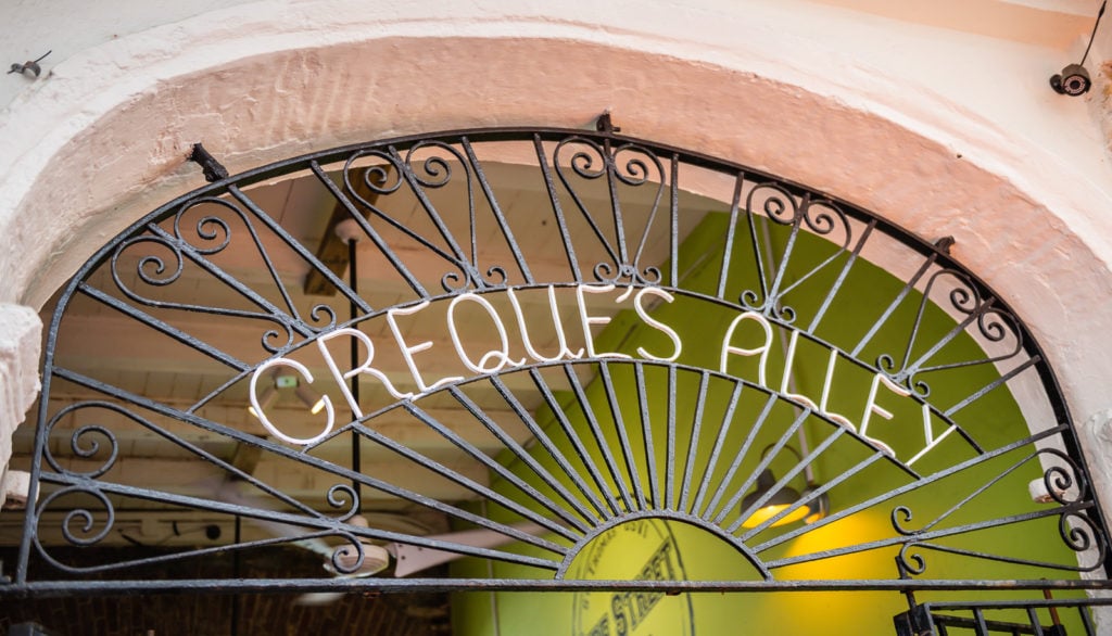 Creques Alley Sign