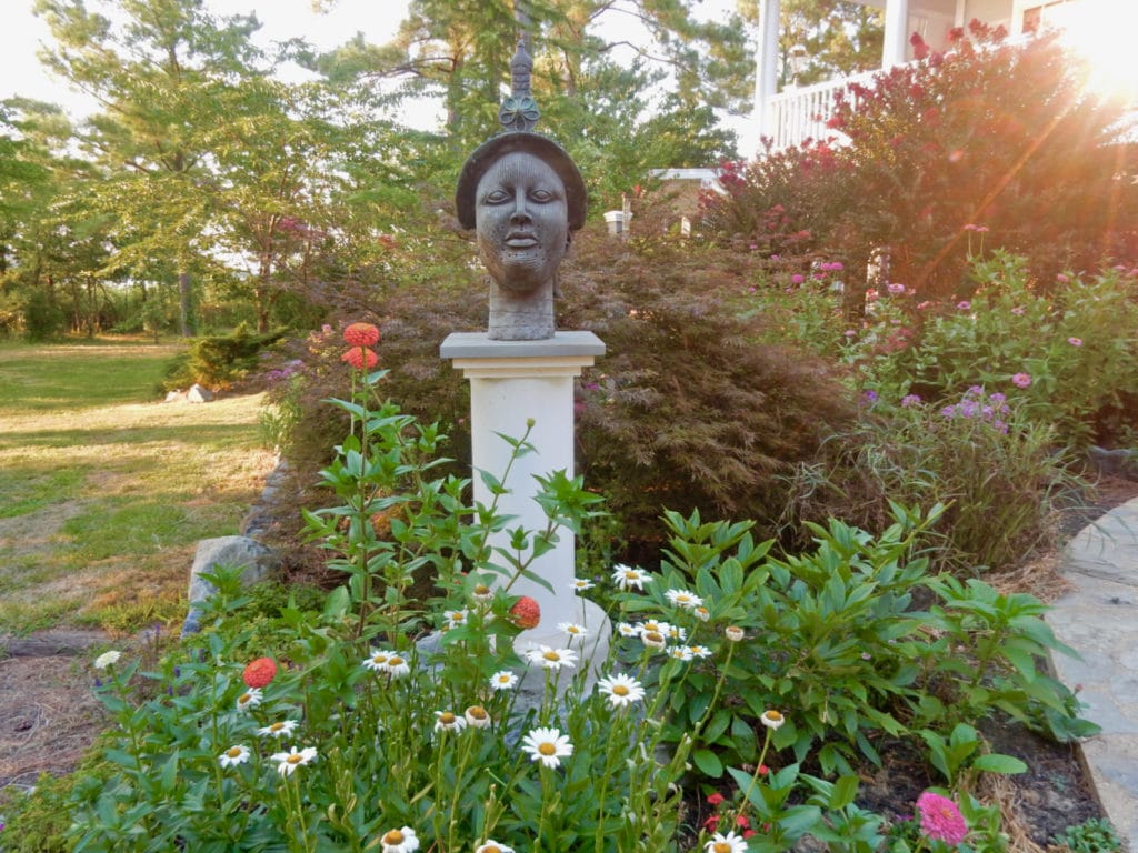 Garden Sculpture Swanendele Inn MD
