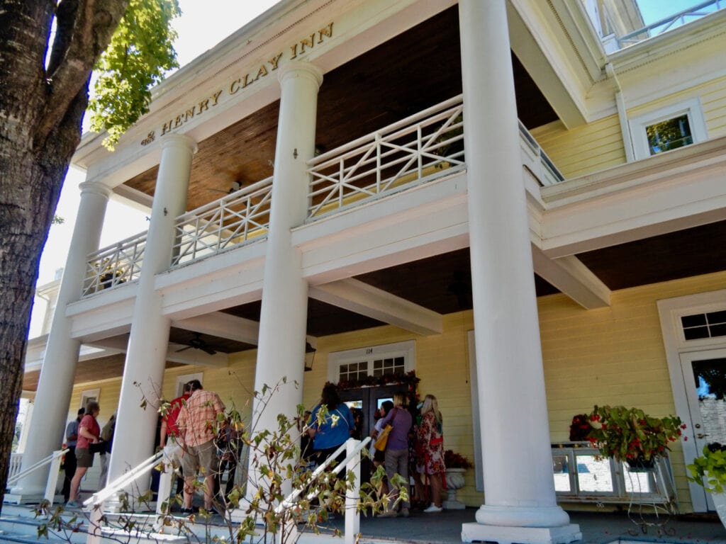 Exterior of Henry Clay Inn Ashland VA