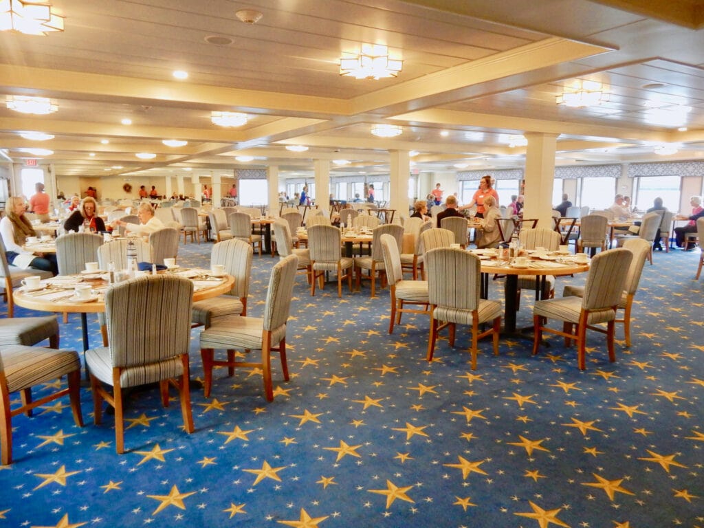 Dining room on ACL Constitution