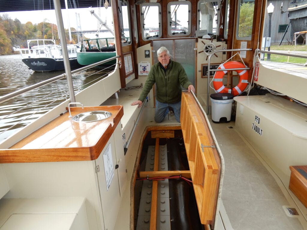 Battery bank for solar powered tourist boat Solaris Kingston NY