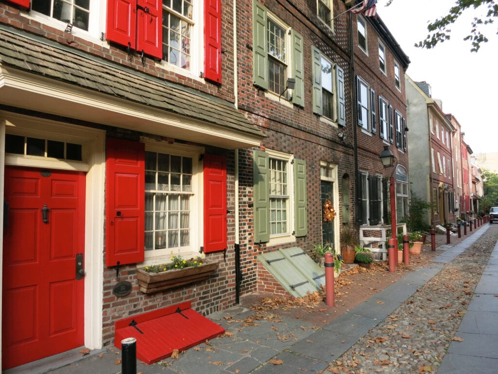 Philly's oldest residential street Elfreths Alley Homes Philadelphia PA