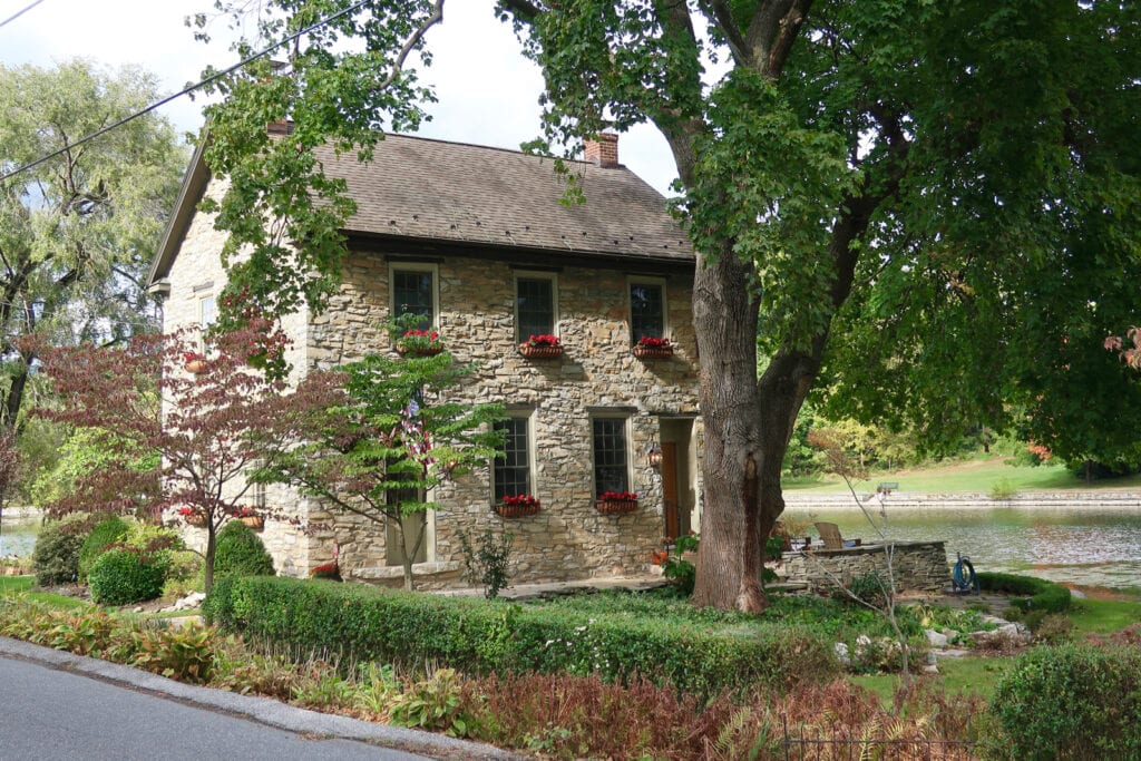 Stone-Lake-Home-Boiling-Springs-PA