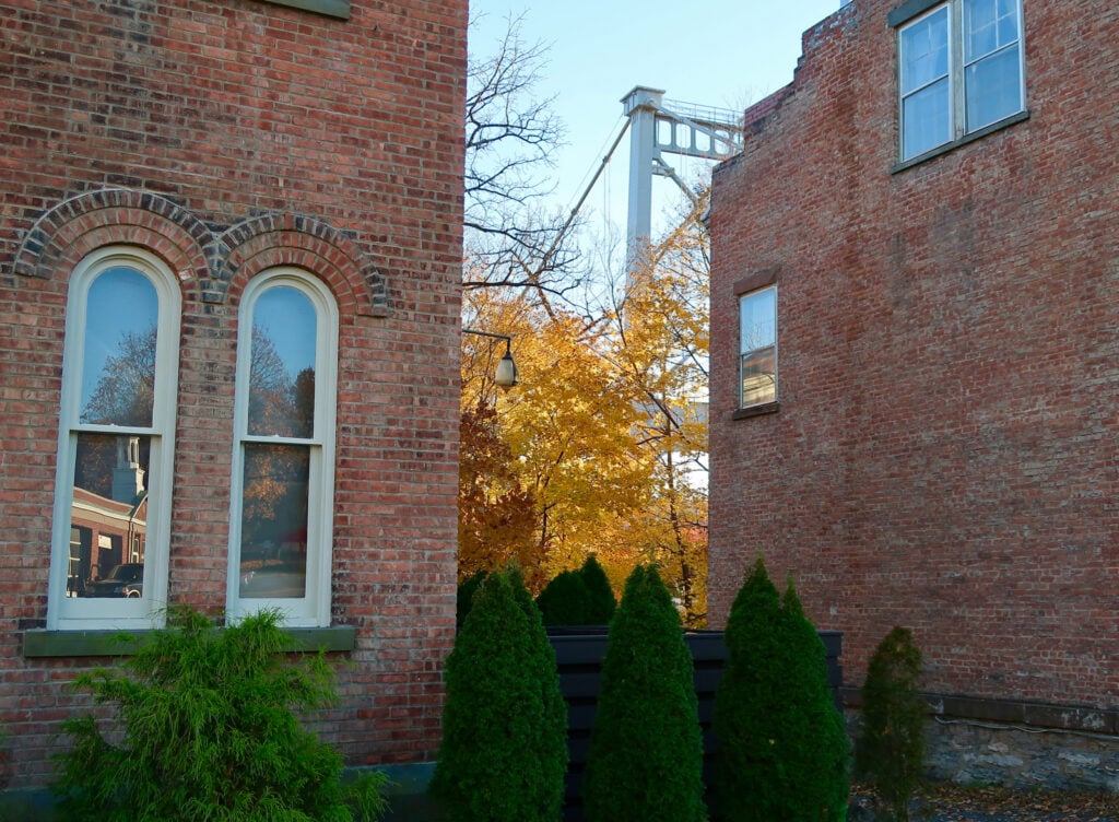 Lower-Kingston-NY-Fall-Foliage-Bridge