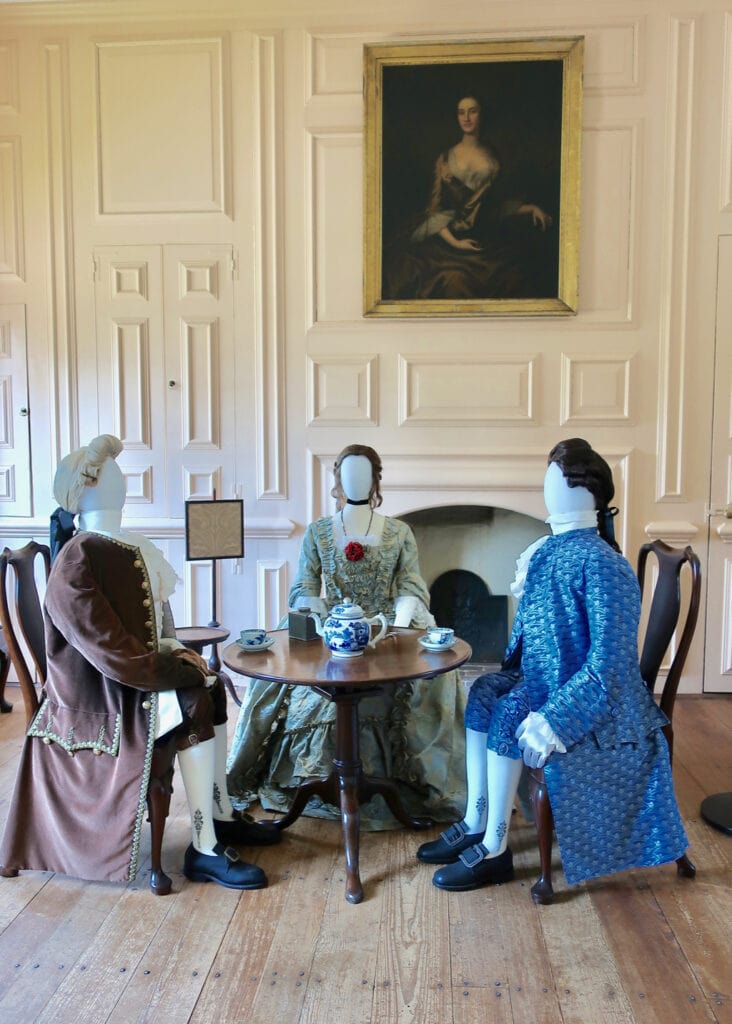 Darnalls Chance Parlor with Lettice Lee's original portrait 