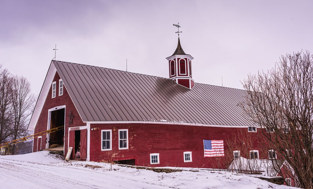 Mad River Valley Vermont picture of historic barn built in 1882.